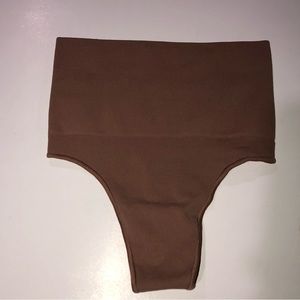 Skims Core Control Thong Shapeware